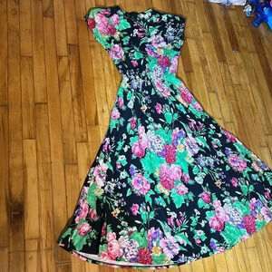 Vintage Michelle Stuart dark floral maxi‎  cotton dress with shoulderpads